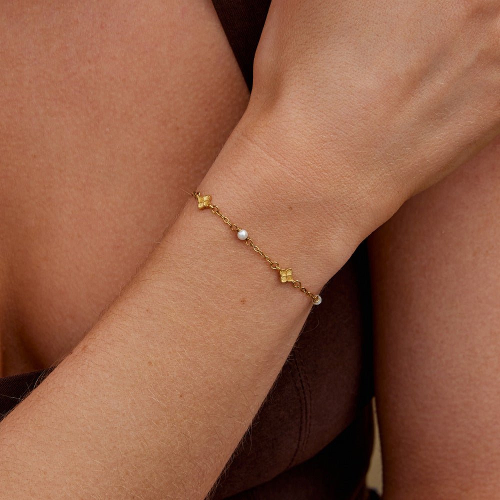 Radiant Pearl Petal Bracelet – FIORENE