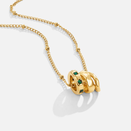 Gilded Emerald-Tone Linked Pendant – FIORENE