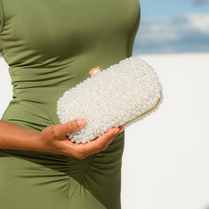 Aurielle Pearl Embrace Clutch – FIORENE