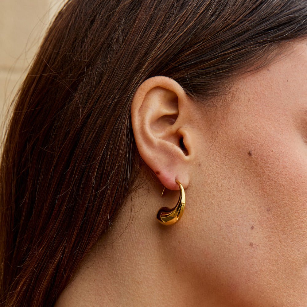 Teardrop Hoop Earrings – FIORENE