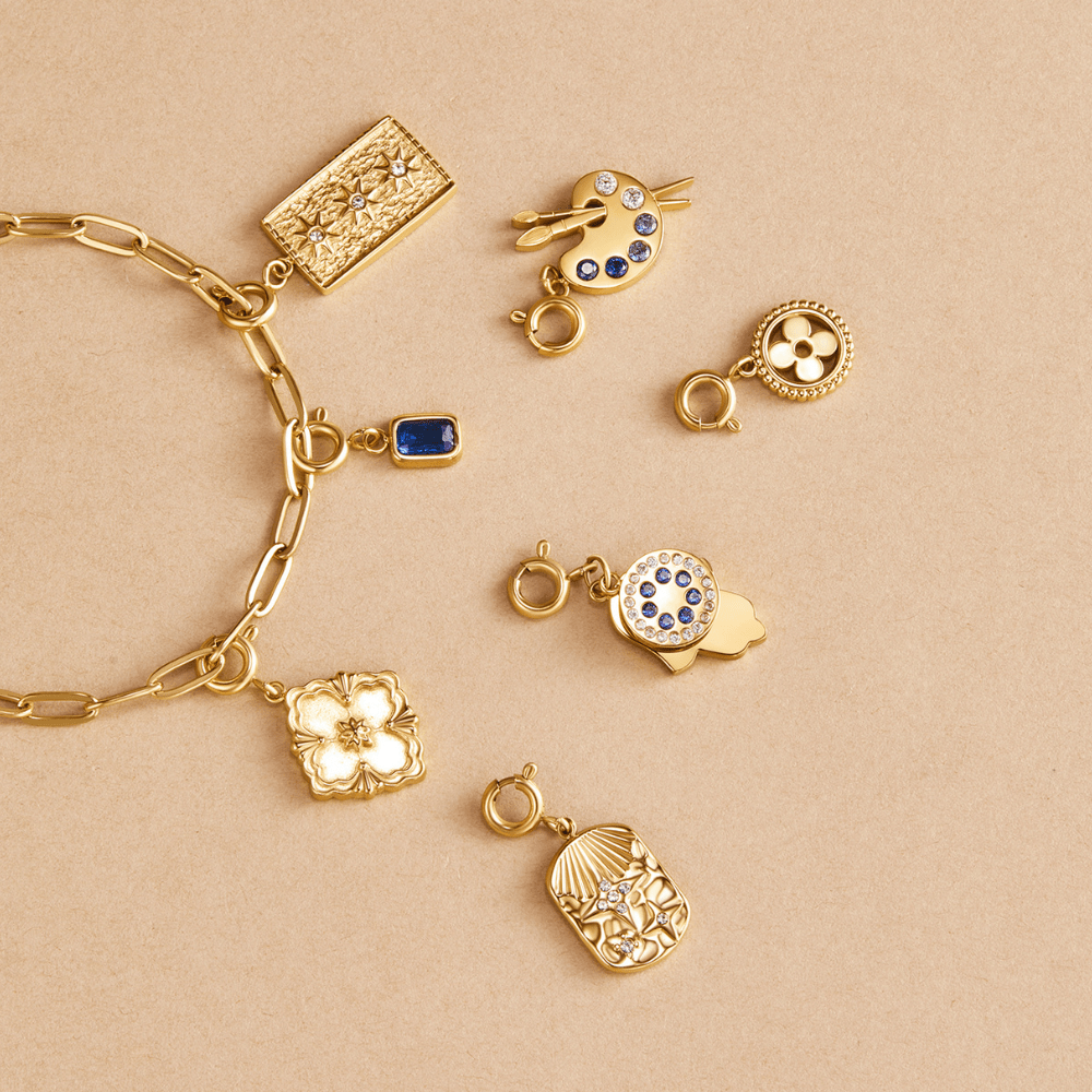 Noble Hamsa Protection Charm – FIORENE