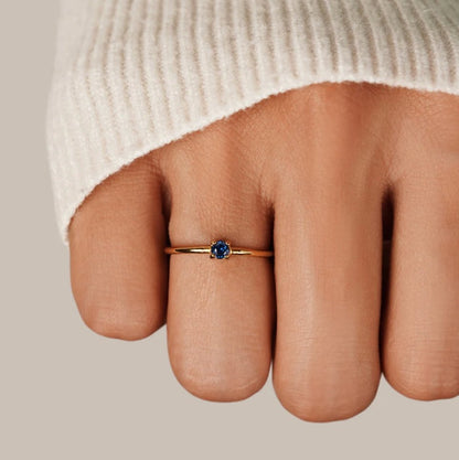Gilded Azure Solitaire Ring – FIORENE