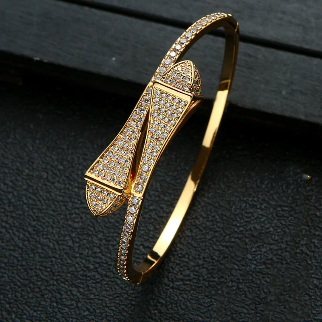Golden Diamond Bow Bangle - FIORENE