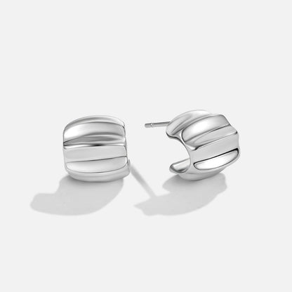 Ribbed Silver Dome Earring – FIORENE