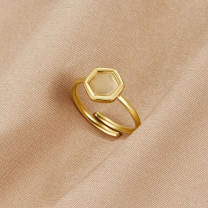 Honey Hexagon Quartz Ring – FIORENE