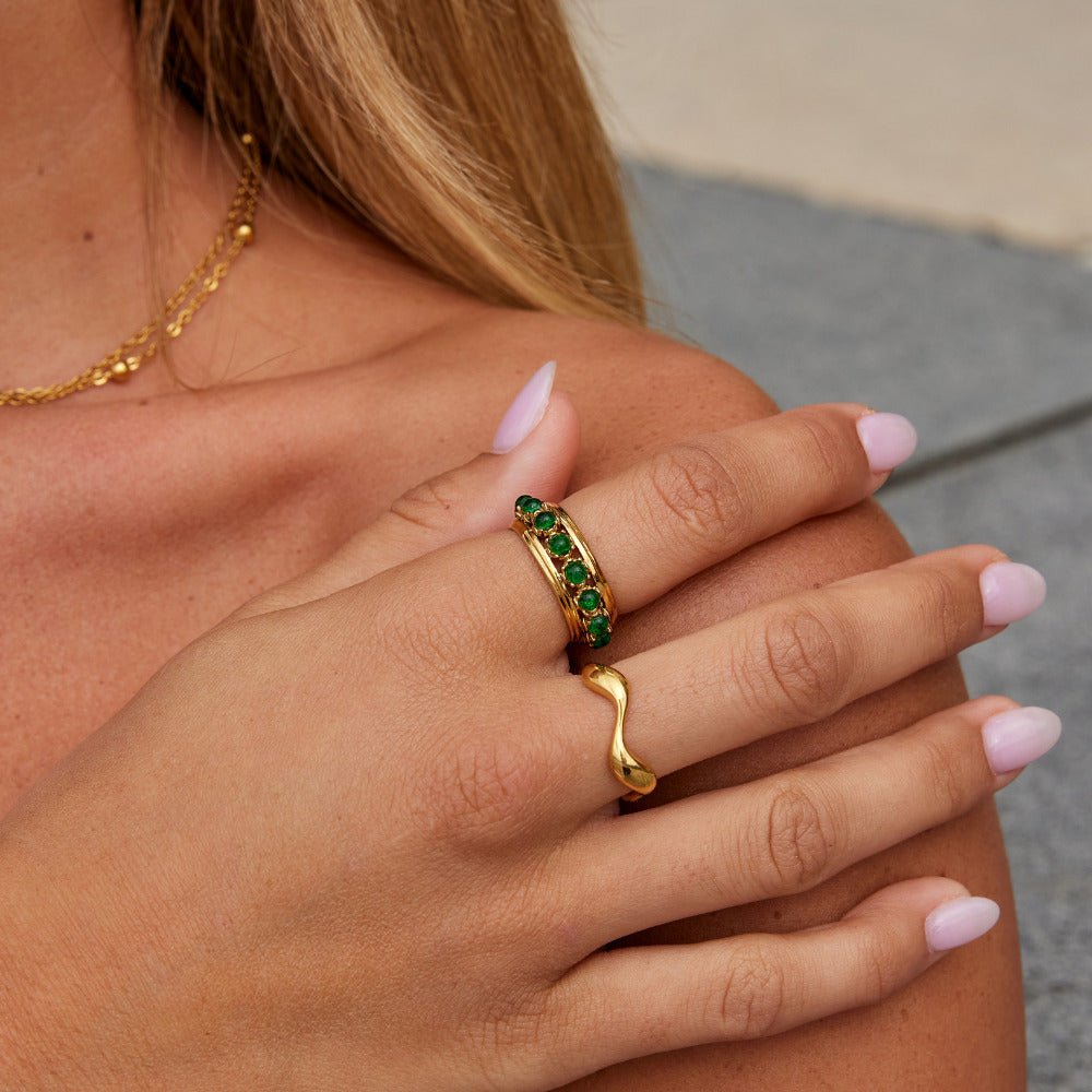 Emerald Orbital Lattice Ring – FIORENE