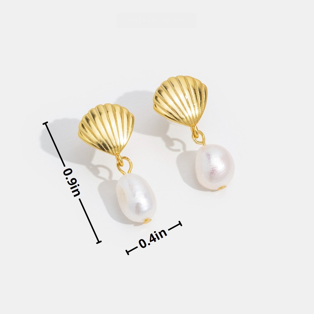 ホタテ貝モチーフの海辺のパールピアス – FIORENE