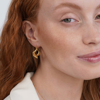 Gilded Sculptural Undulating Earrings – FIORENE