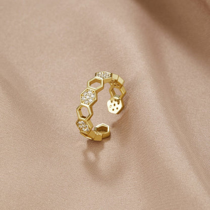 Honeycomb Pave Gold Ring – FIORENE