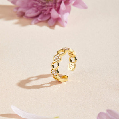 Honeycomb Pave Gold Ring – FIORENE