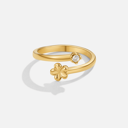 Golden Petal Ring – FIORENE