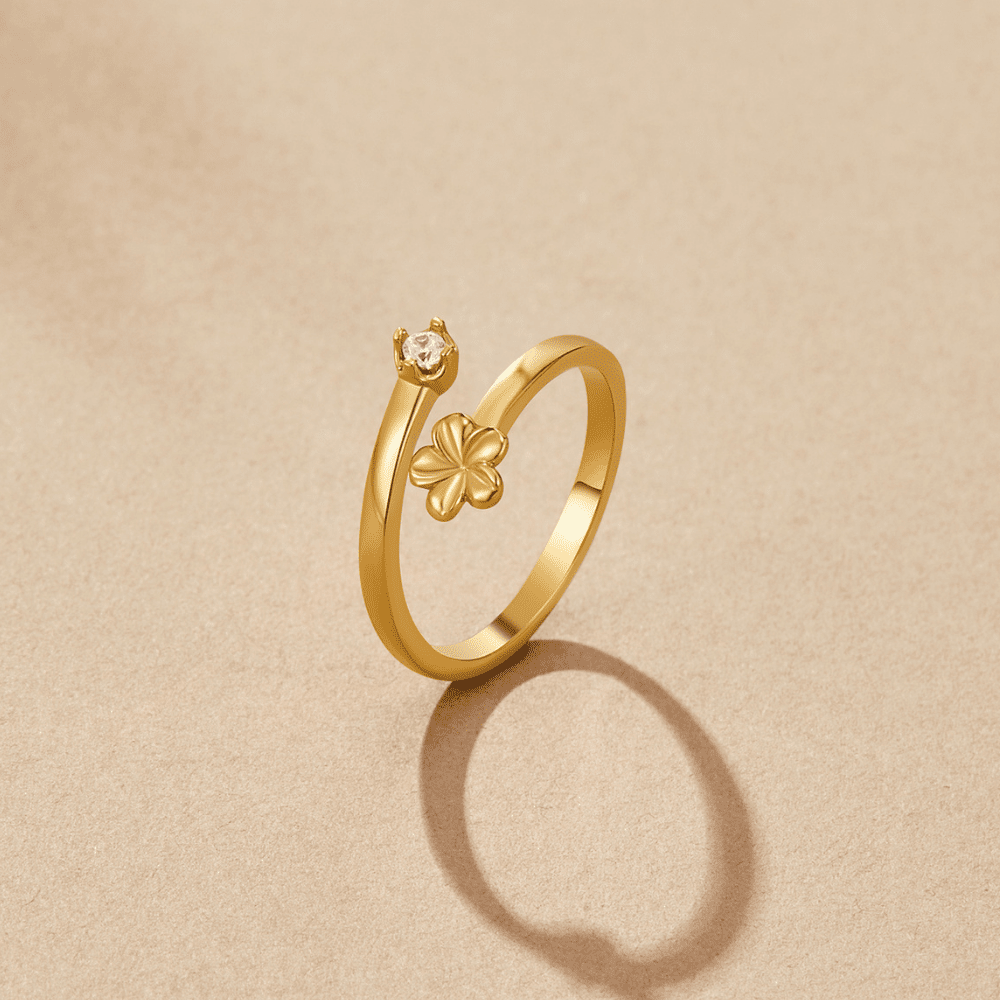 Golden Petal Ring – FIORENE