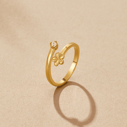 Golden Petal Ring – FIORENE