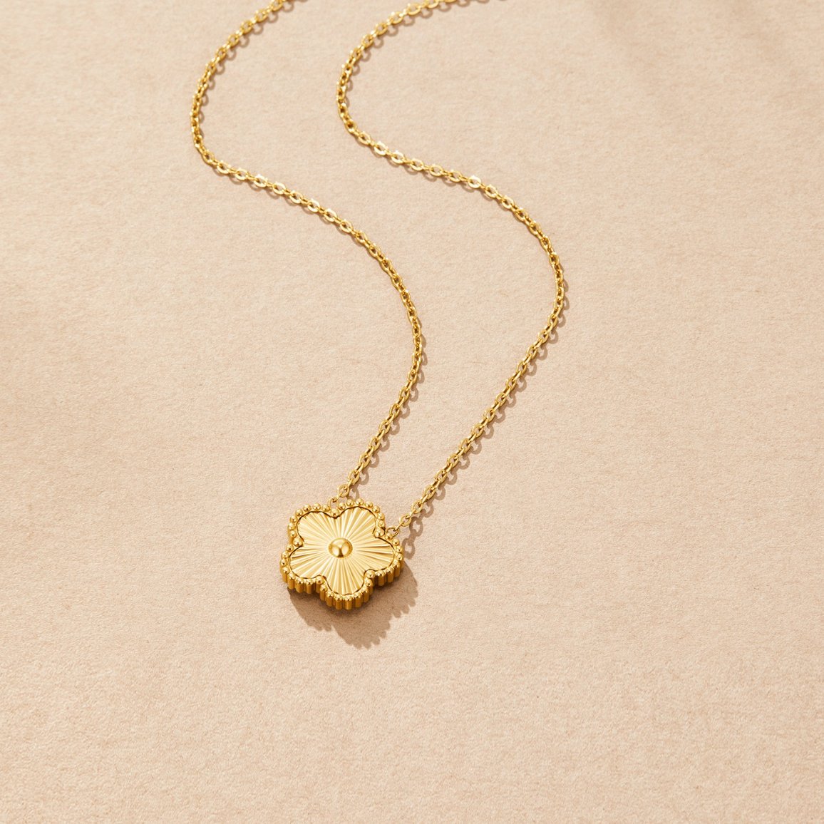 Radiant Golden Clover Necklace – FIORENE