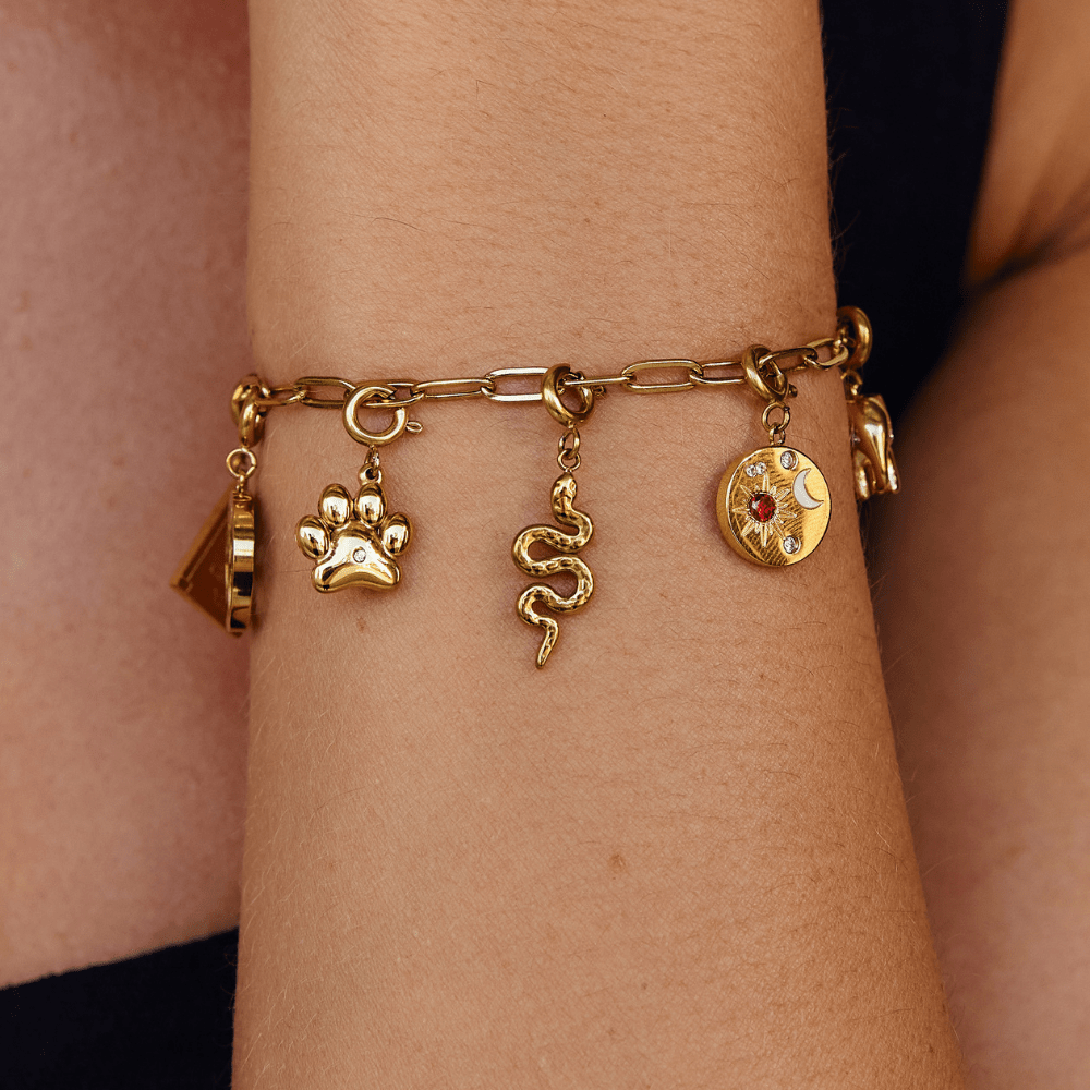 Serpent Coil Charm – FIORENE