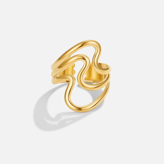 Golden Fluid Silhouette Ring – FIORENE