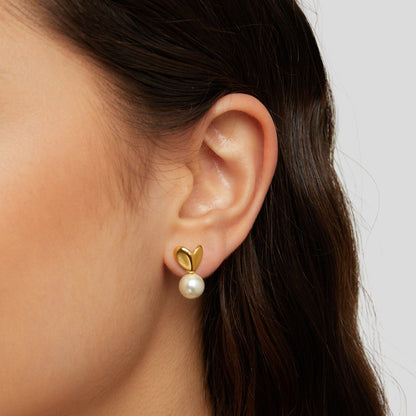 Golden Sculptural Heart Drop Earrings – FIORENE