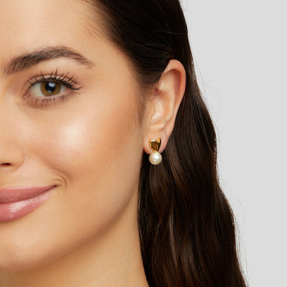 Golden Sculptural Heart Drop Earrings – FIORENE