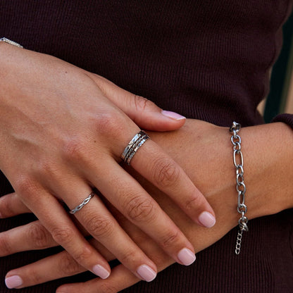 Silver Texture Trio Ring – FIORENE