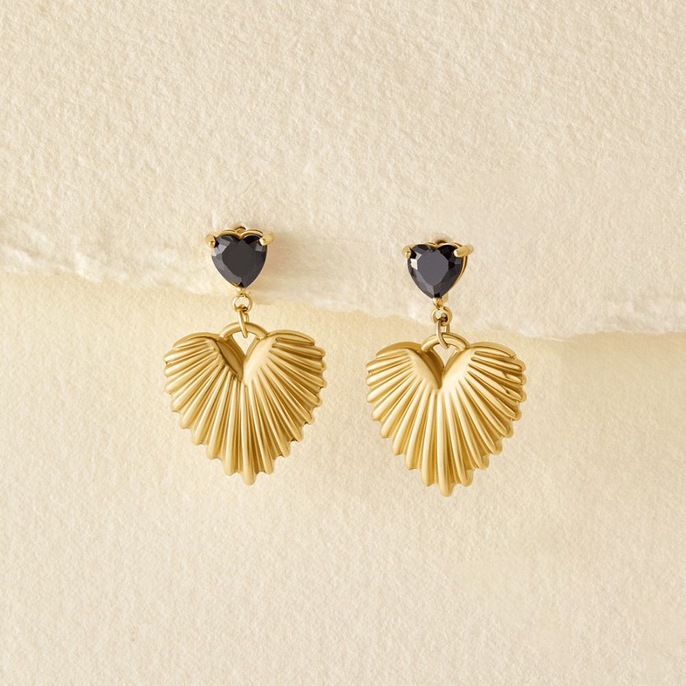 Noir Heart Pleat Earring – FIORENE