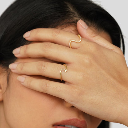 Golden Satin Ripple Ring – FIORENE