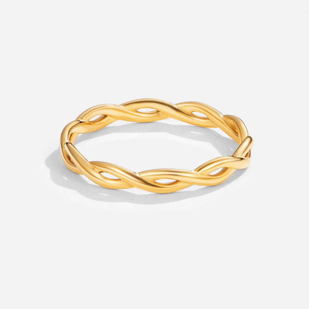 Luminous Golden Twisted Vine Ring – FIORENE