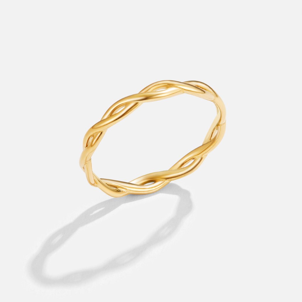 Luminous Golden Twisted Vine Ring – FIORENE