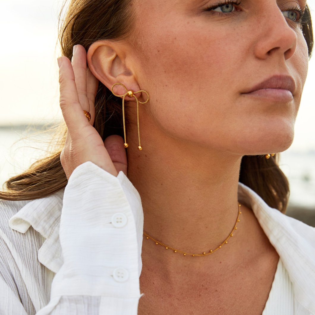 Golden Fluid Tie Drop Earrings – FIORENE