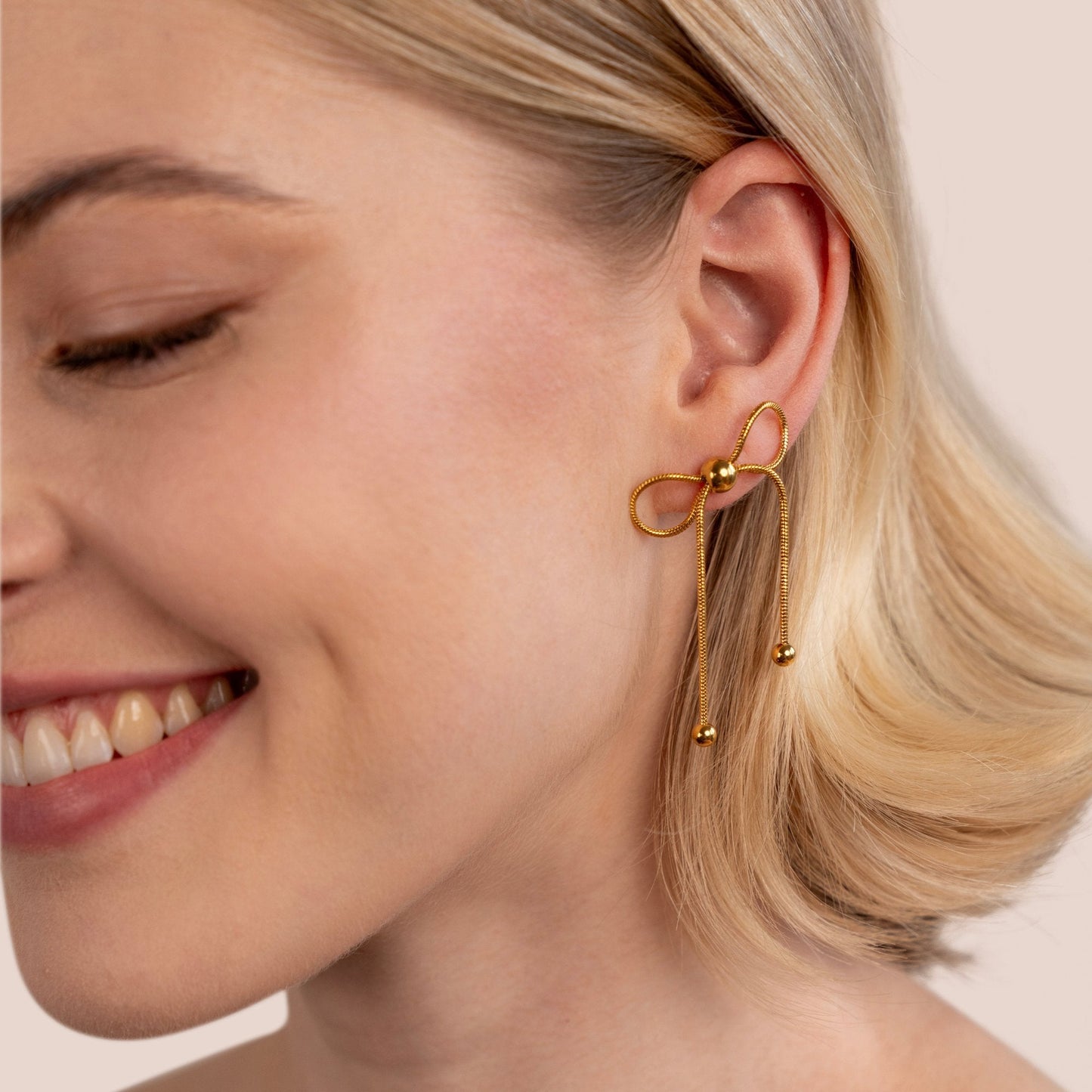 Golden Fluid Tie Drop Earrings – FIORENE