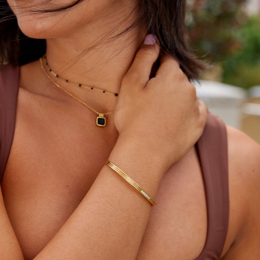 Minimalist Crystal Inlay Bangle – FIORENE