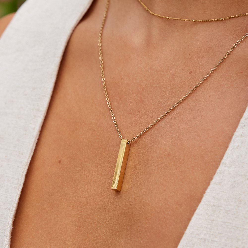 Golden Bar Necklace – FIORENE