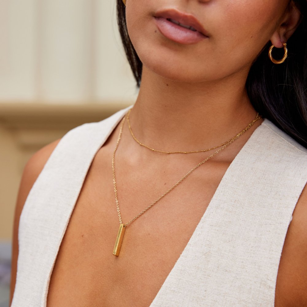 Golden Bar Necklace – FIORENE