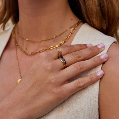 Gilded Onyx Wave Ring – FIORENE