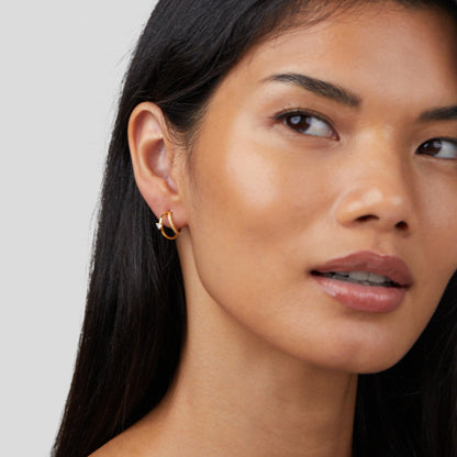 Dual-Arc Golden Solitaire Earrings – FIORENE