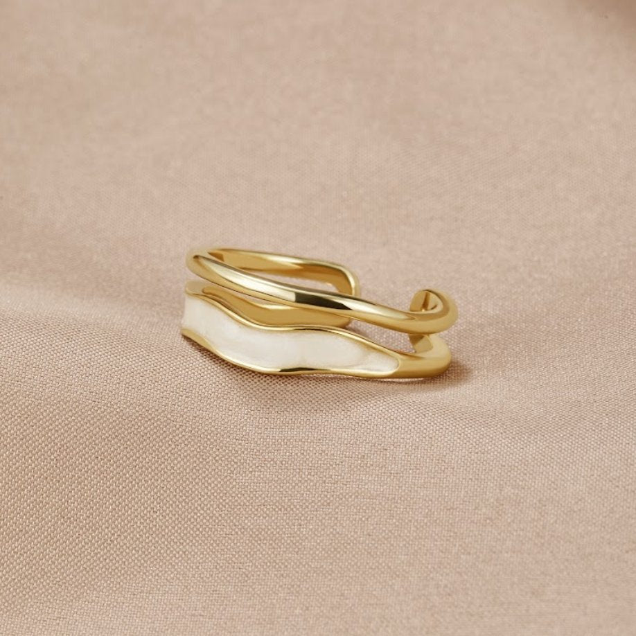 Enamel Wave Ring – FIORENE