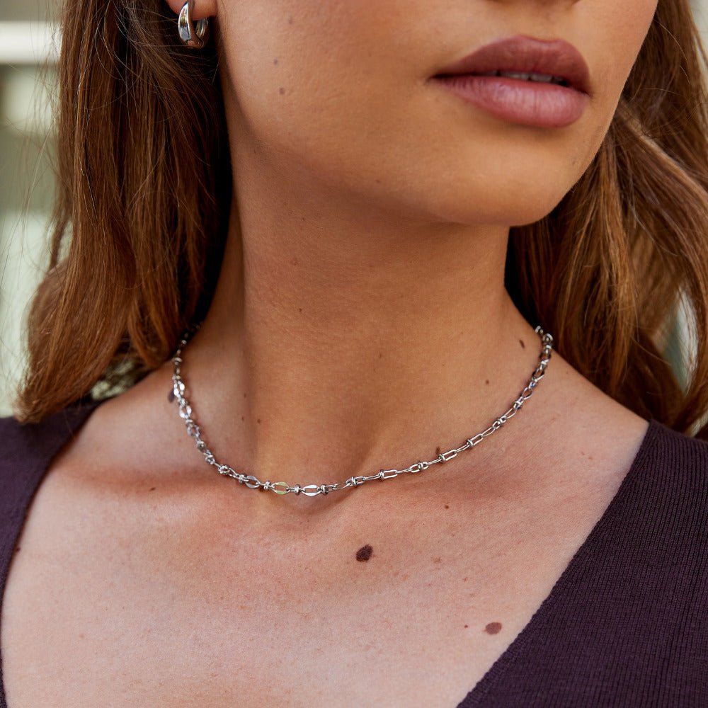 Silver Knotted Link Necklace – FIORENE