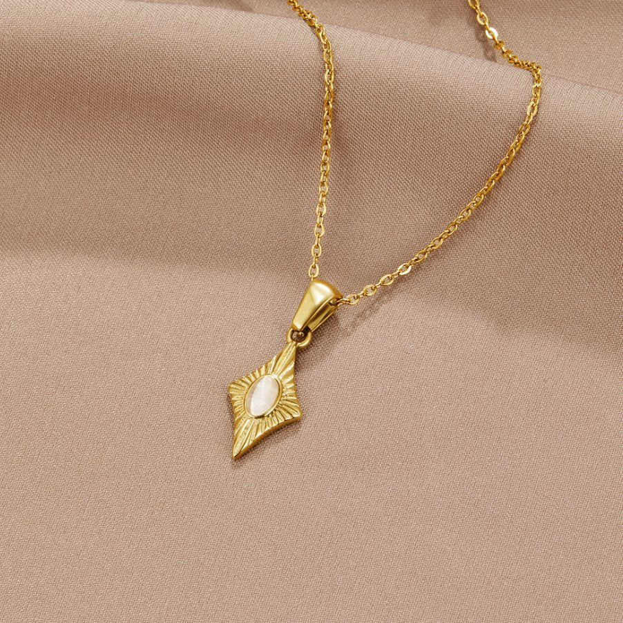 Luminous Golden Celestial Diamond-Frame Necklace – FIORENE