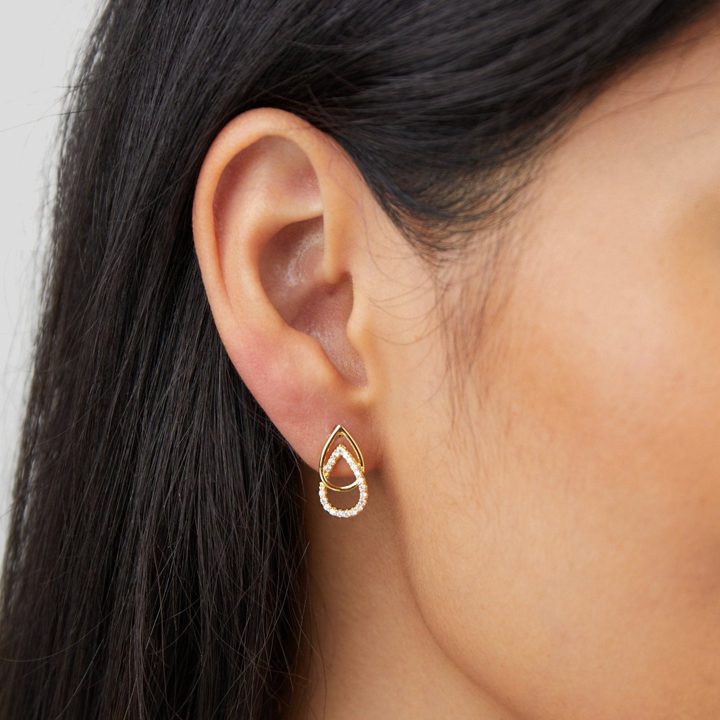 Gilded Crystal Teardrop Link Earrings – FIORENE