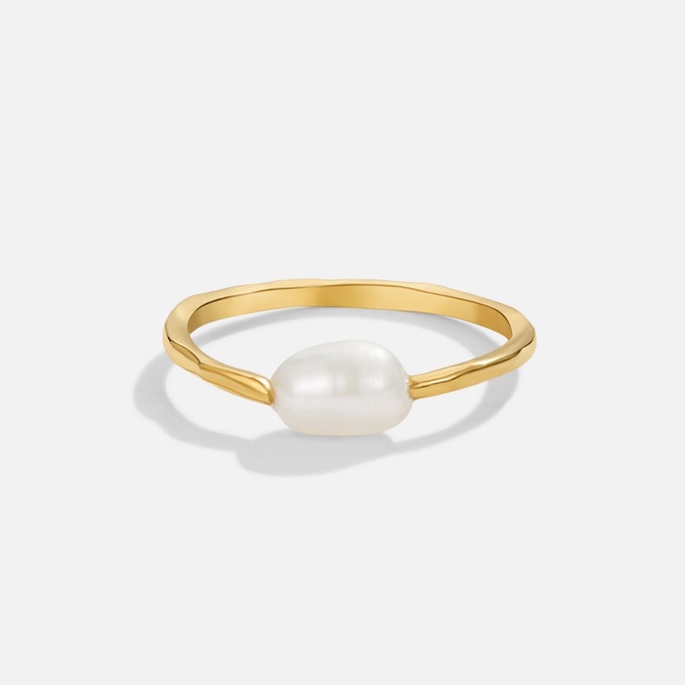 Golden Nacre Solitaire Ring – FIORENE