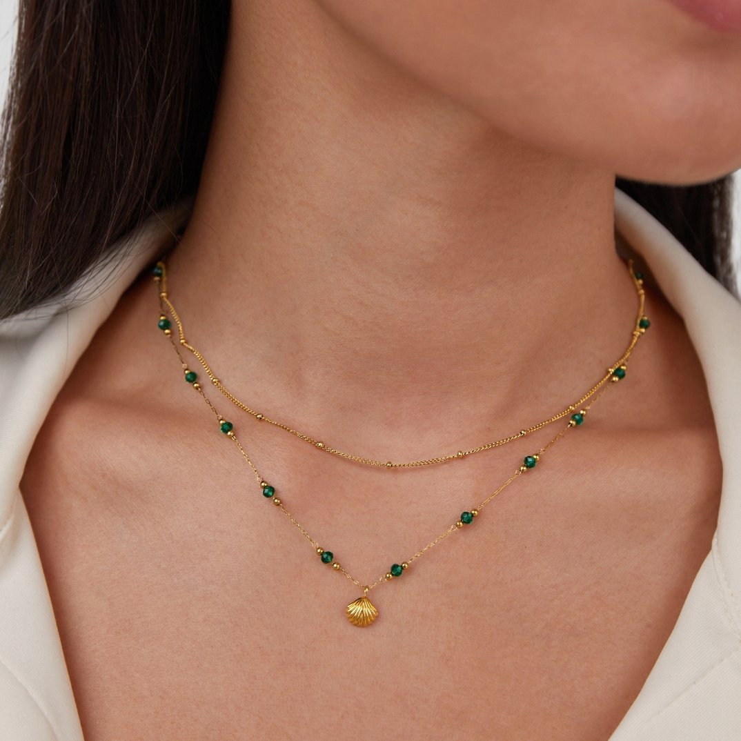 Emerald-Beaded Shell Necklace – FIORENE