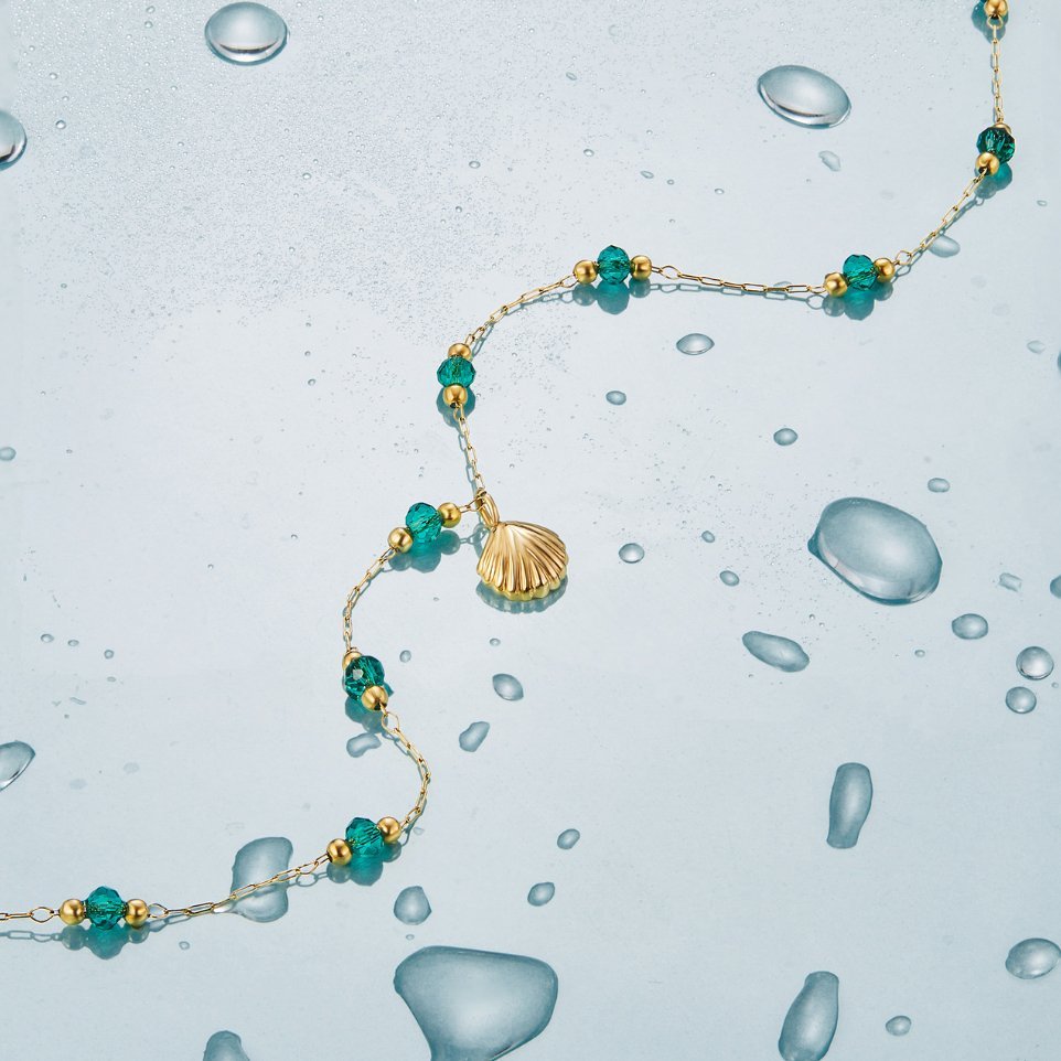 Emerald-Beaded Shell Necklace – FIORENE