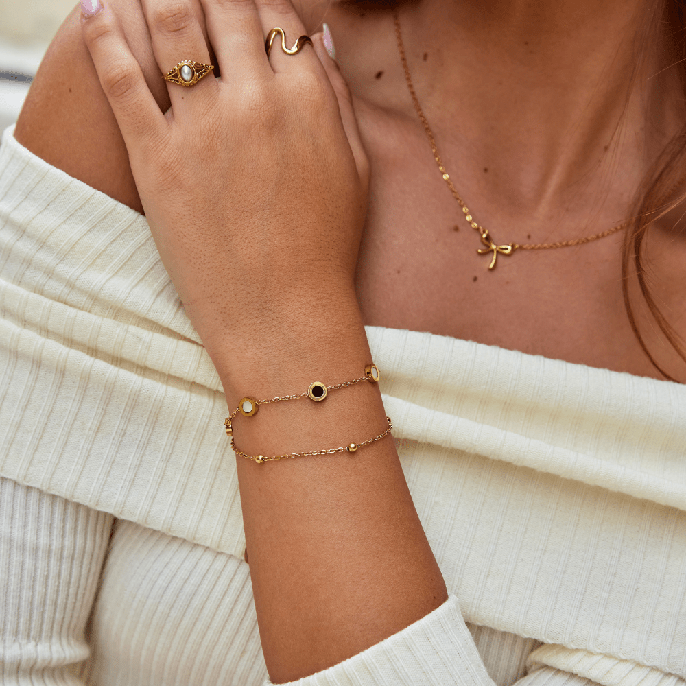 Minimalist Geometric Black & White Chain – FIORENE