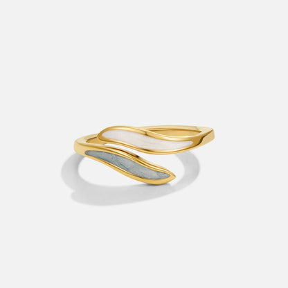 Gilded Frost Petal Ring – FIORENE