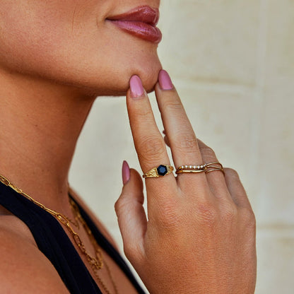 Hexagon Onyx Ring – FIORENE