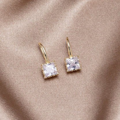 Princess Square Earring – FIORENE