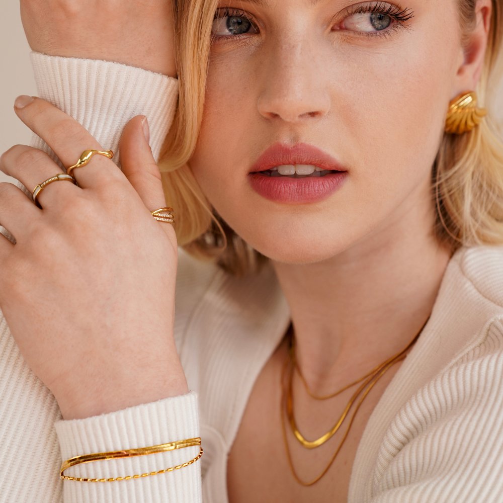 Golden Tiered Ribbon & Bead Bracelet – FIORENE