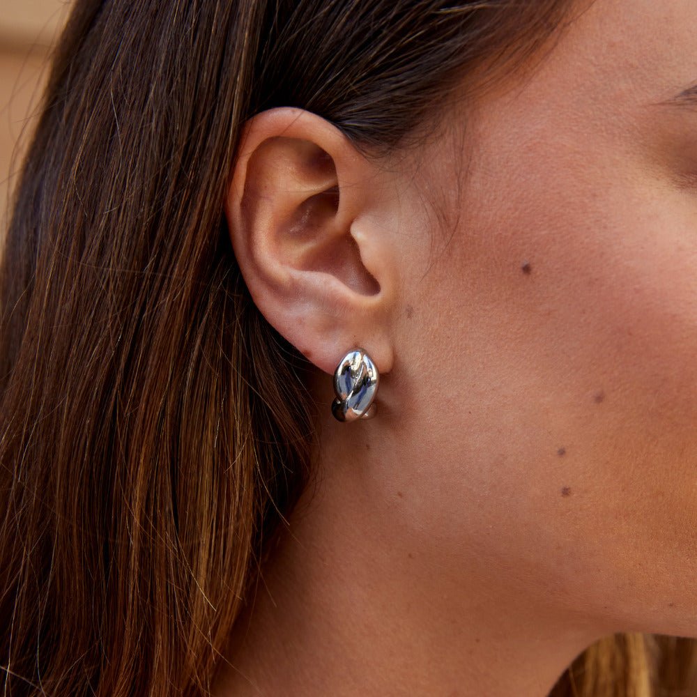 Silver Sinuous Twist Earring – FIORENE