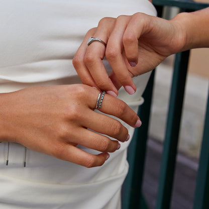 Silver Emerald Path Ring – FIORENE