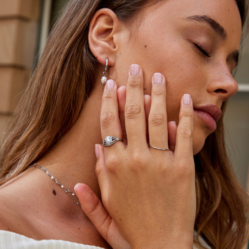 Silver Victorian Pearl Ring – FIORENE