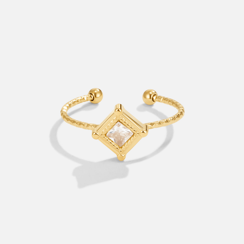 Golden Diamond-Cut Prism Ring – FIORENE